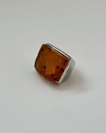 Anillo plata y ámbar