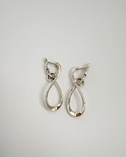 Pendiente plata Ocho