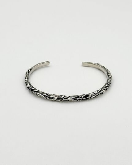 Pulsera plata relieve