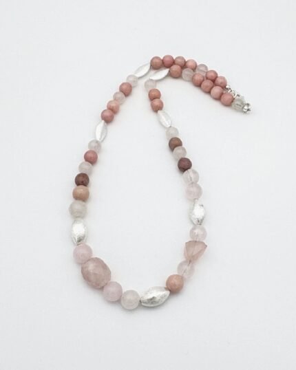 Collar plata y Cuarzo Rosa Habas